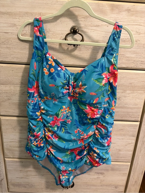Daci Other - Women’s Floral Plus Size One Piece